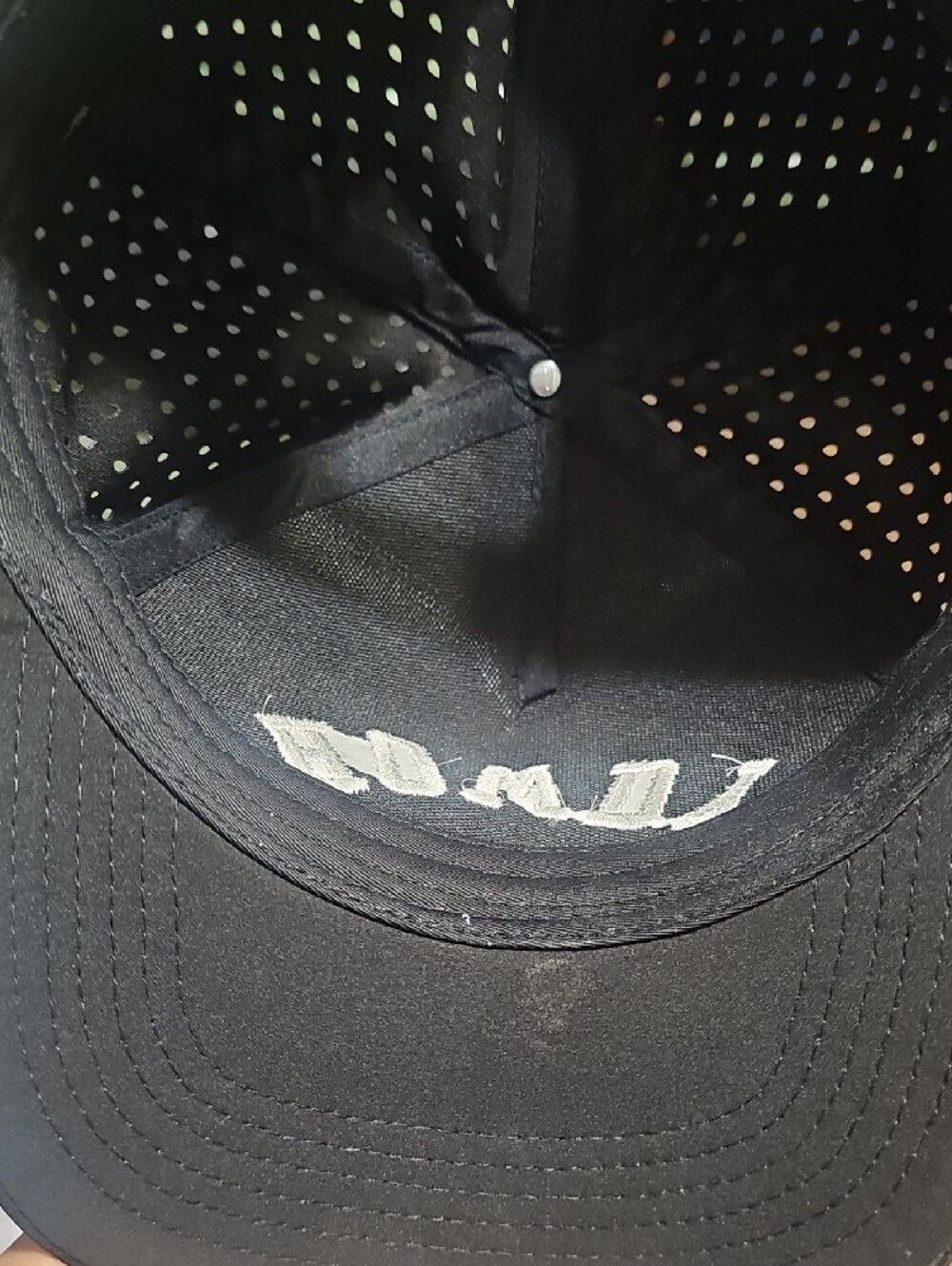 Howdy Trucker Cap with White Embroidered Letters - Picture 4 of 4